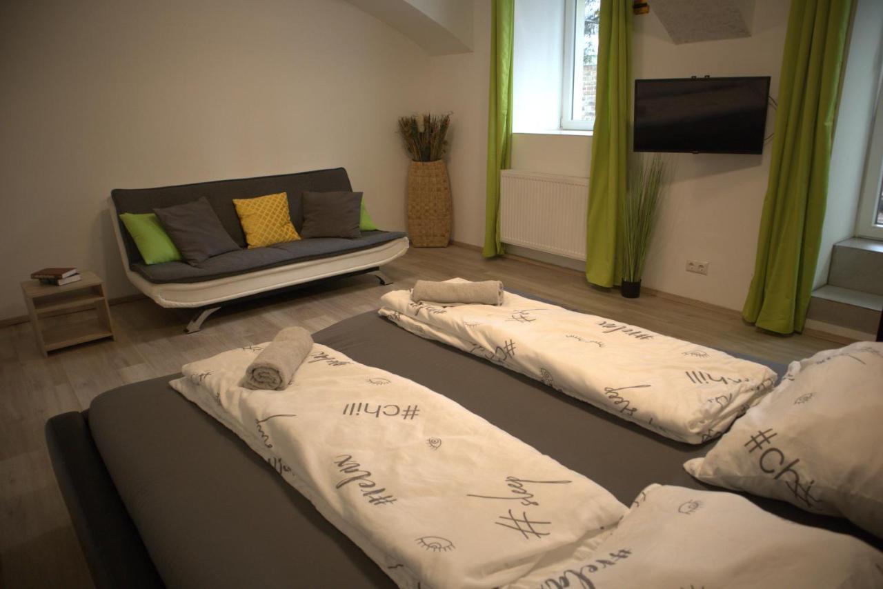 Brilliant Souterrain Apt. - Prater Amuesement Park Apartment Wina Bagian luar foto