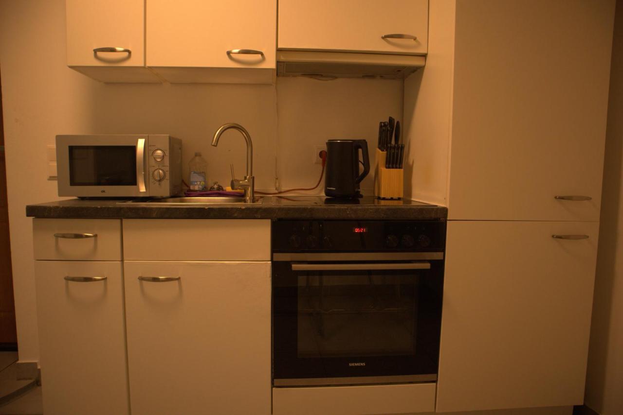 Brilliant Souterrain Apt. - Prater Amuesement Park Apartment Wina Bagian luar foto
